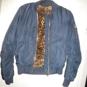 ✨ Women’s TOPSHOP Black Satin Bomber Jacket – Size 4 ✨